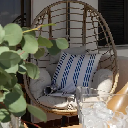 Wow Ocean View, 150mts To & 10 Min To Centre